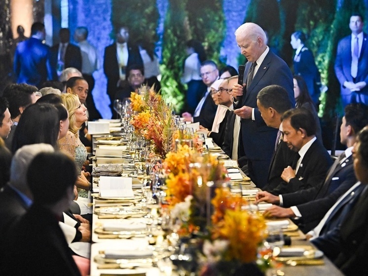 «Под звуки чаек»: Байден опоздал на заключительное заседание саммита АТЭС