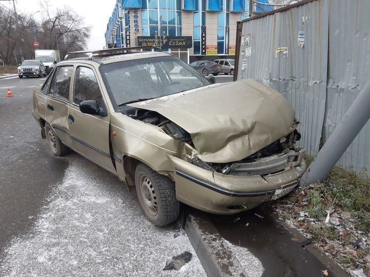 В Оренбурге в результате ДТП погиб пожилой водитель