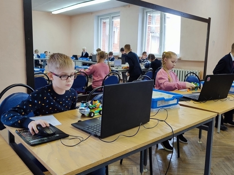 Юные пензенцы соревновались в робототехнике