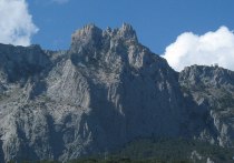 Сквозь горную гряду на южном берегу Крыма пробурен тоннель длиной около 7 км, который планируется использовать для подачи пресной воды в Ялту
