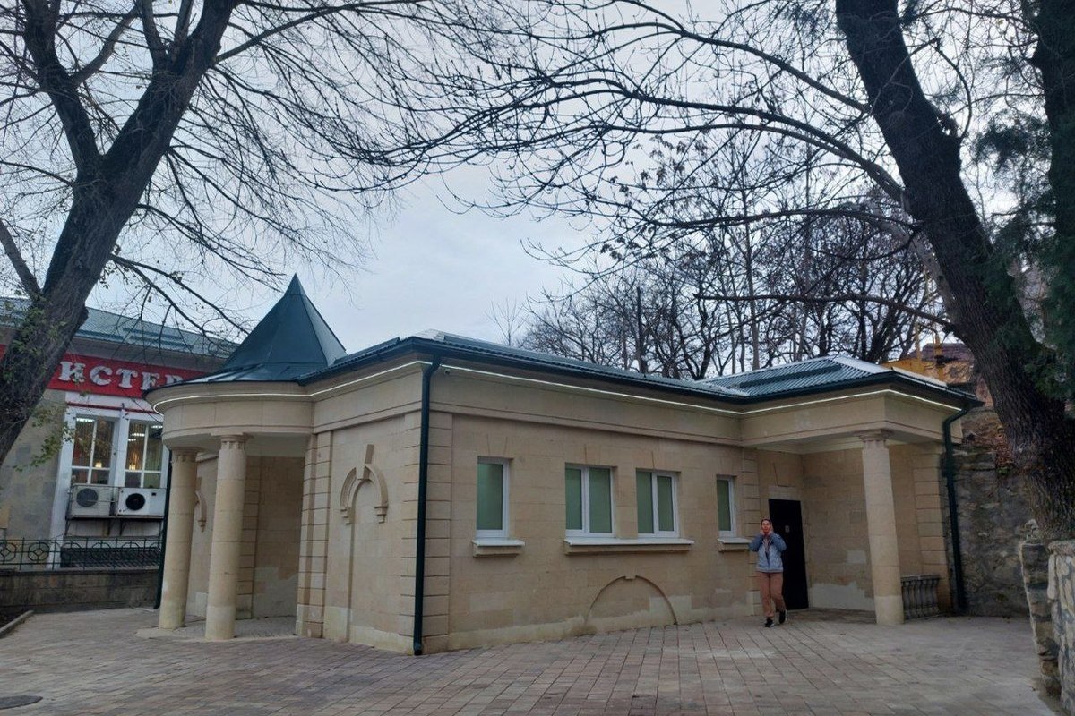 В Курортном парке Ессентуков завершили ремонт санитарной комнаты