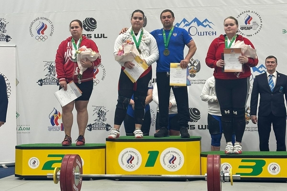 Сочинские тяжелоатлеты завоевали 2 награды на первенстве России