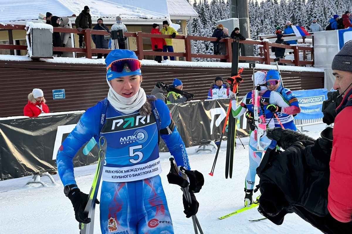 Женский масс-старт в Югре выиграла биатлонистка из Московской области
