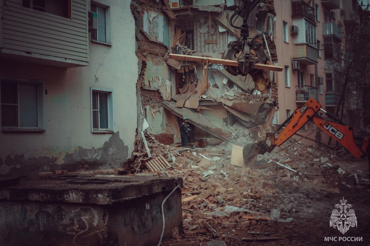 115 пострадавших при обрушении дома в Астрахани получили первые выплаты