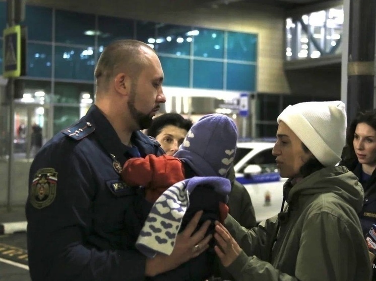 МЧС: 120 граждан РФ из сектора Газа прибыли в Москву