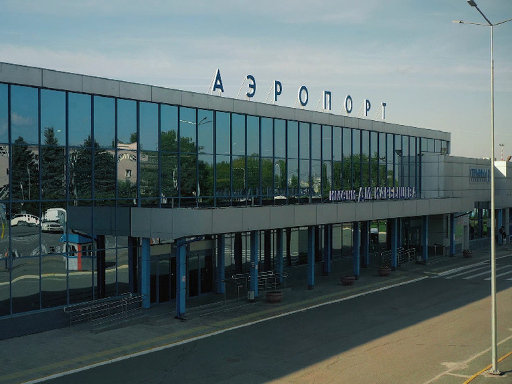 Аэропорт Омска утром не принял несколько авиарейсов из-за шторма