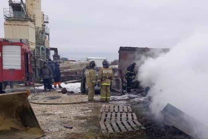 В Шацке Рязанской области сгорело подземное хранилище с битумом