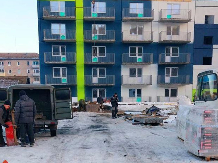В Хакасии завершили монтаж перегородок в многоквартирном доме