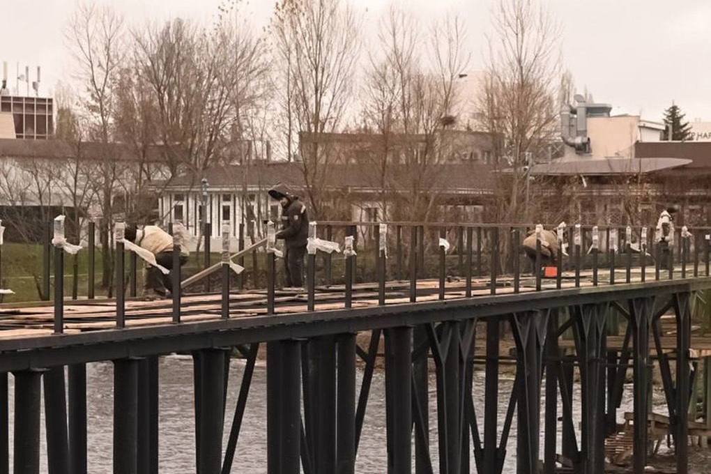 Мэр Белгорода: пешеходный мост через Северский Донец готов на 70 %