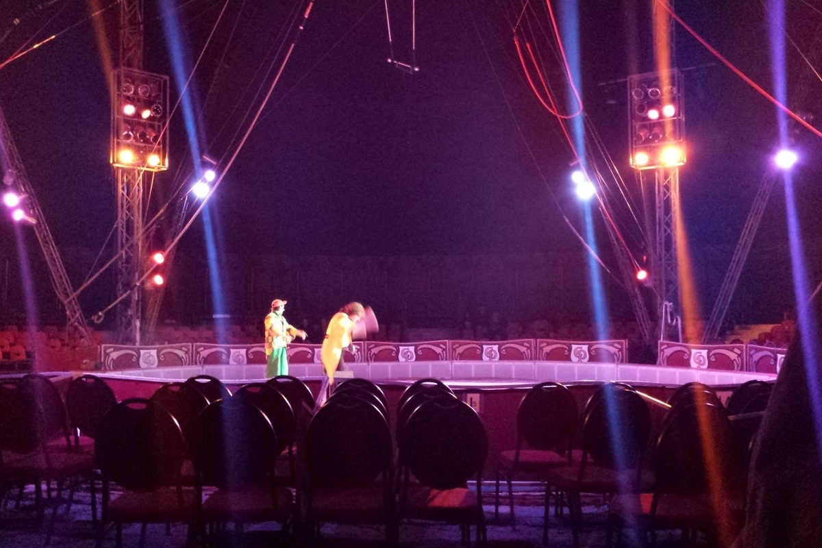 Цирк из  Бурятии посетил ЛНР