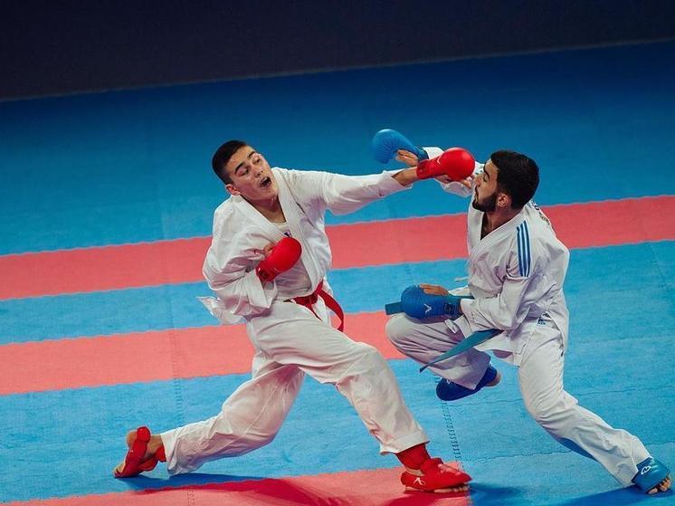 Спортсмены с Сахалина завоевали две медали на международном турнире по каратэ