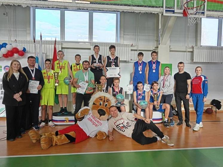 Новосибирские и бердские баскетболисты представят регион в финале Всероссийского фестиваля дворового баскетбола