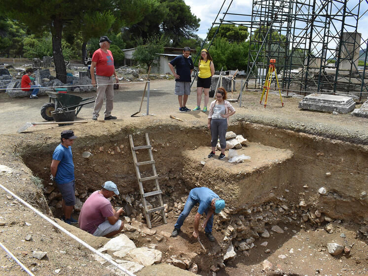 Загадка странного клада до конца пока не раскрыта