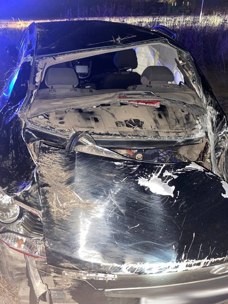 В Воронежской области в результате опрокидывания иномарки скончался 57-летний водитель