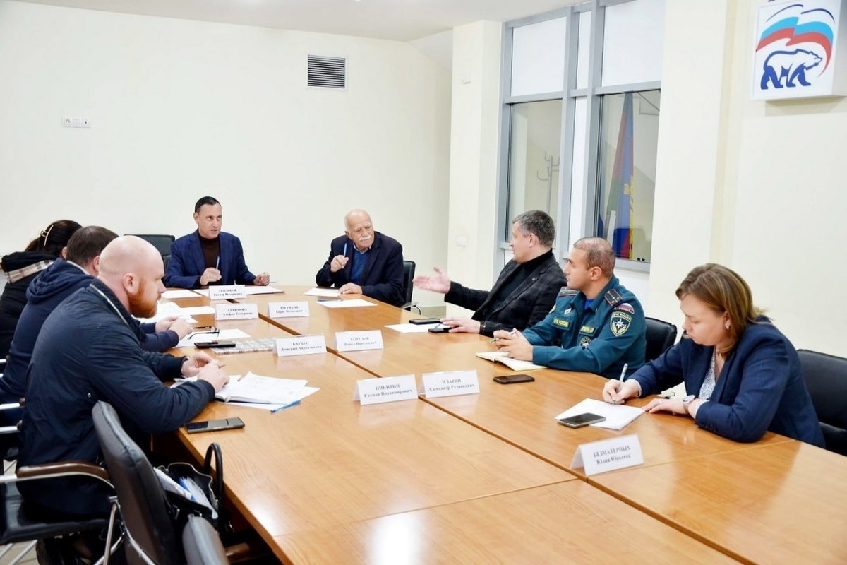 Виктор Тепляков провёл совещание по вопросу работы картодрома в Сочи