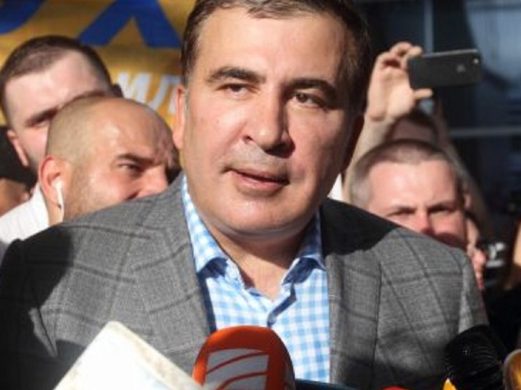 Саакашвили призвал Зурабишвили помиловать его и выпустить из Грузии