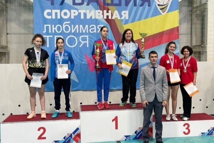 The Pskov player won gold and bronze at the Russian Para-Badminton Cup