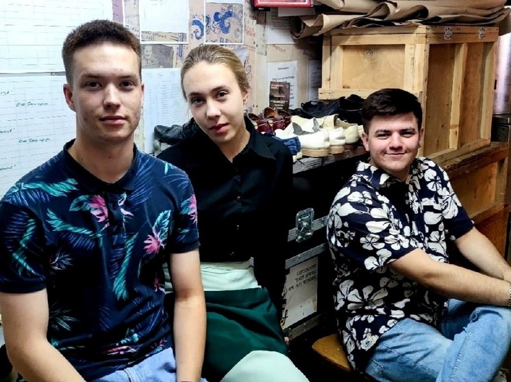 Трое артистов Серовского театра драмы разбились в крупном ДТП
