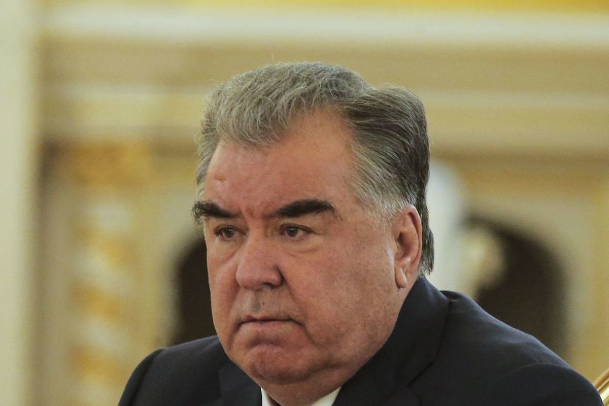Путин проведет переговоры с президентом Таджикистана в Кремле