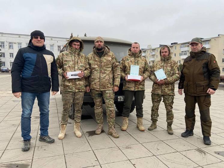 Дмитрий Денисов посетил ЛНР и передал калужским бойцам гуманитарный груз