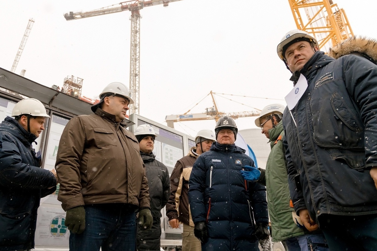 Губернатор Роман Старовойт посетил стройплощадку Курской АЭС-2