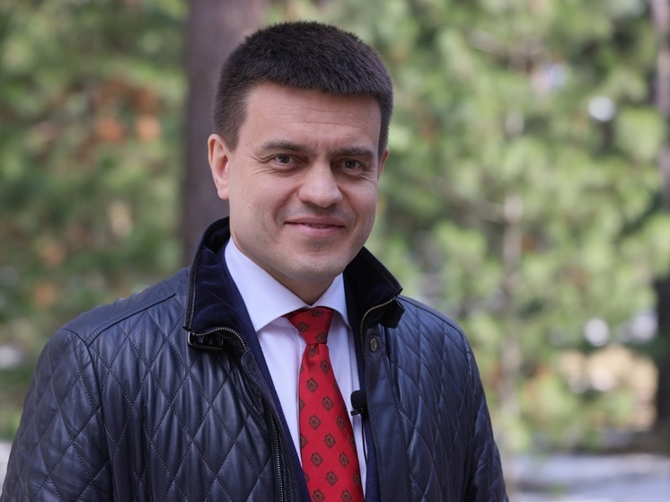 Губернатор Красноярского края поздравил сотрудников налоговых органов с праздником