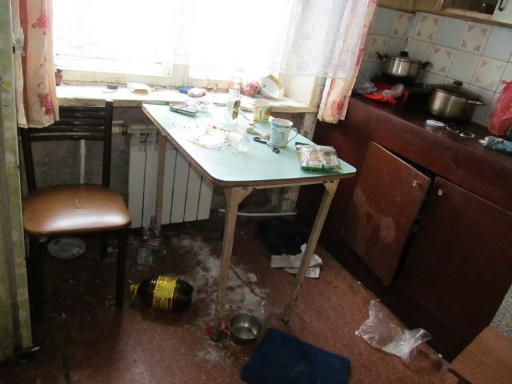 СК подключился к расследованию убийства мужчины в Шахтерске