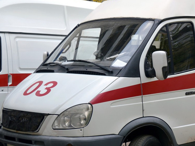 В Иванове на пешеходном переходе девочку зацепила машина скорой помощи