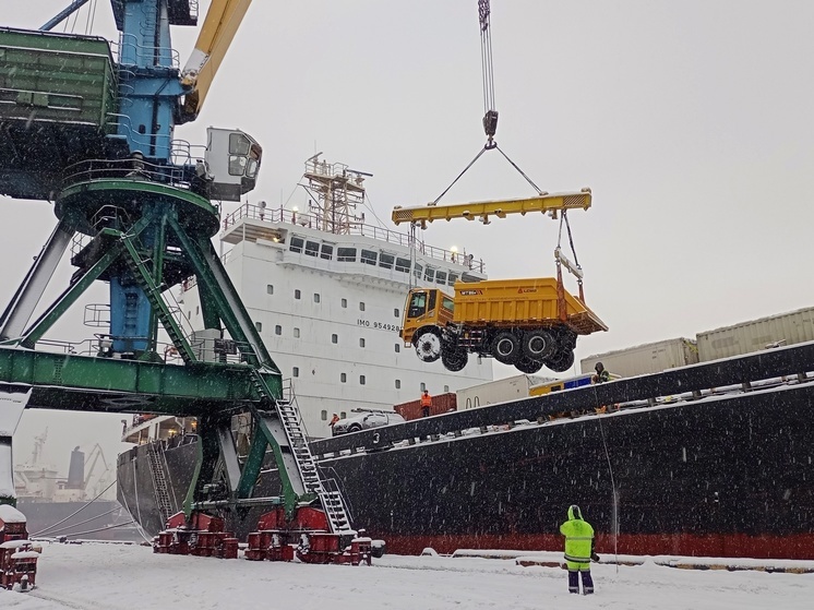 Мурманский морской торговый порт нарастил объемы перевалки каботажных грузов