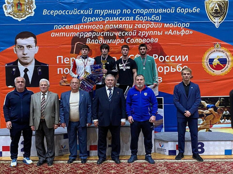 Кубанские борцы выиграли 8 медалей на всероссийских соревнованиях в Рязани