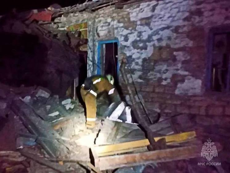 Спасатели оказали помощь пожилой жительнице Донецка, заблокированной в доме после обстрела