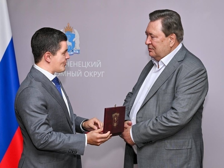 Дмитрий Артюхов наградил легендарного энергетика медалью «За вклад в развитие Ямала»