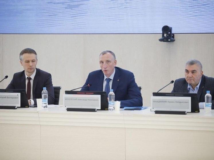 Школьники в 304 деревнях Псковской области остаются без интернета в 2023 году