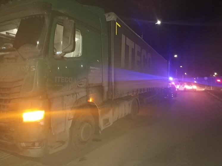 Во Мценском районе легковушка взяла на таран «КАМАЗ»