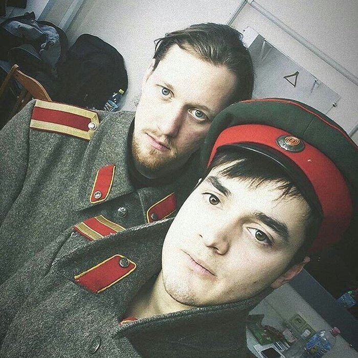 актера максима шахрова