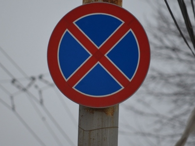 На время уборки снега в Смоленске будут ставить временные дорожные знаки