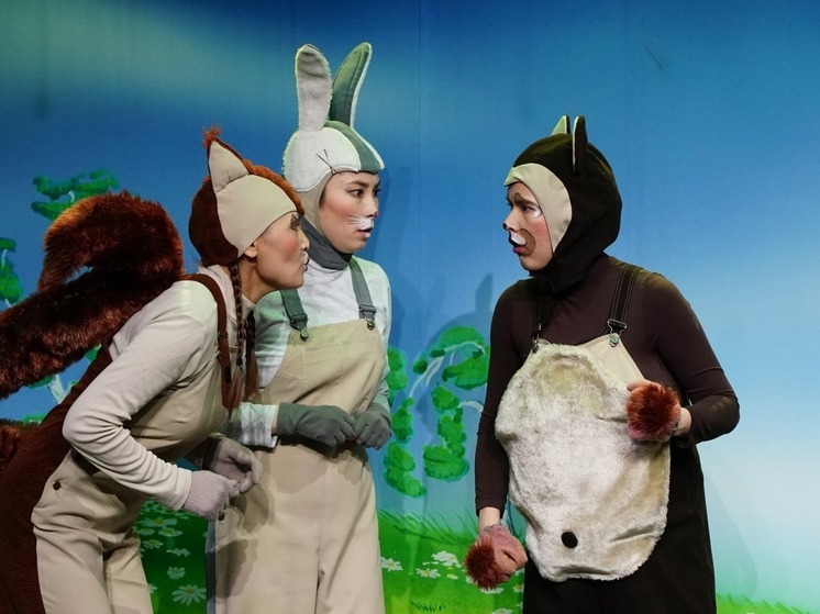 Артисты Хакасского театра «Читiген» покажут спектакль детям из Тывы