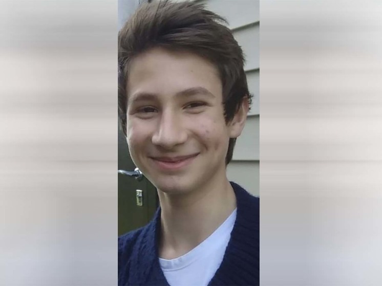 17-летнего Егора Балазейкина из Петербурга приговорили к 6 годам за поджоги военкоматов