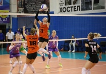 Игроки хабаровской женской волейбольной команды «Амурские тигрицы» подводят итоги второго тура чемпионата России