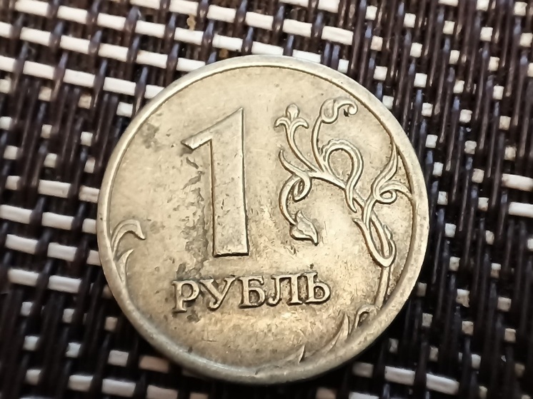 Больше всего среди рабочих в Екатеринбурге получают курьеры