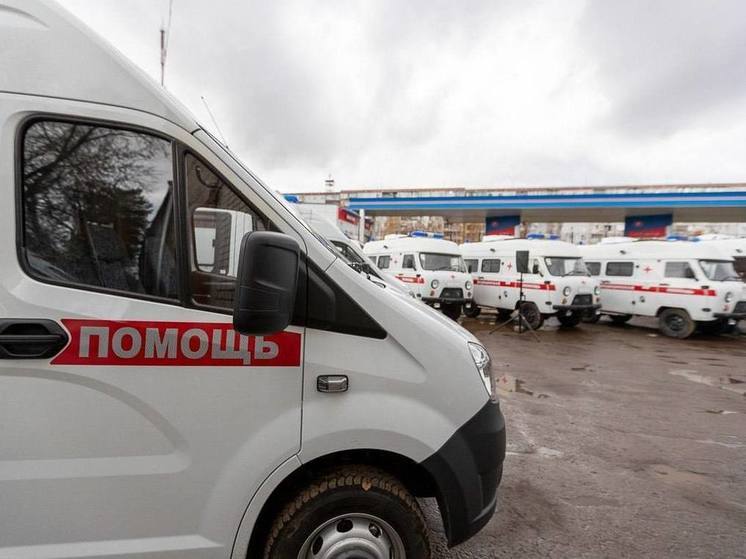 12 новых автомобилей пополнили автопарк Псковской станции скорой помощи