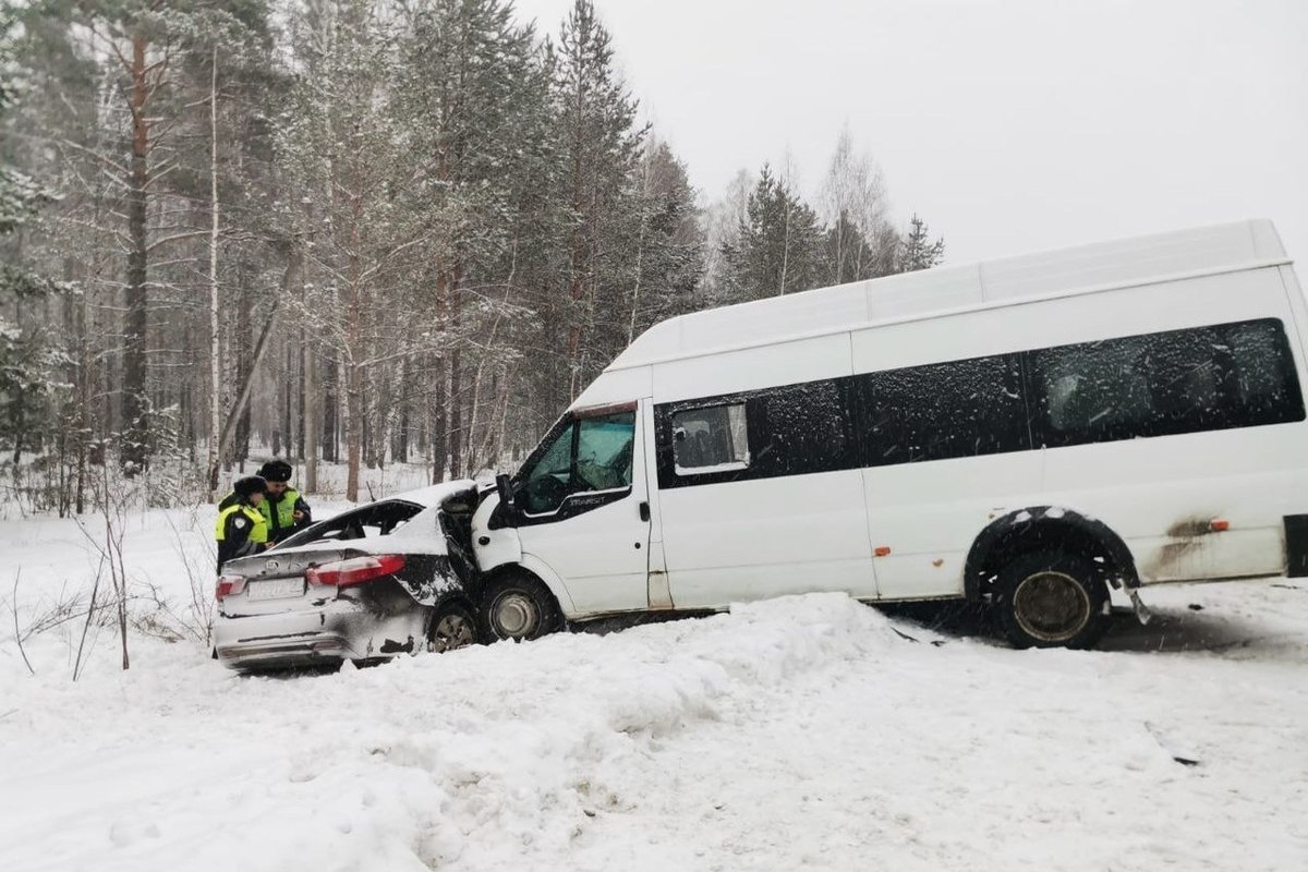 Пассажир Kia Rio погибла на дороге Екатеринбург – Реж – Алапаевск - МК  Екатеринбург