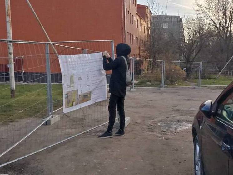 В Калининграде на Нарвской начали обустраивать контейнерную площадку