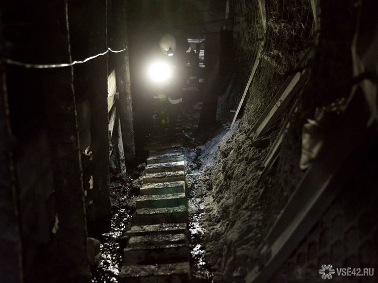 Кузбасский Ростехнадзор запретил на части шахты «Листвяжной» добывать уголь