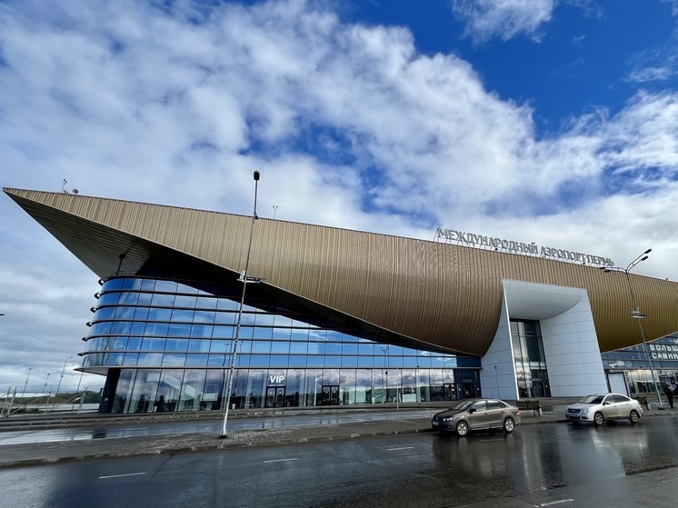 Грузовой комплекс пермского аэропорта эвакуировали из-за похожих на боеприпасы посылок