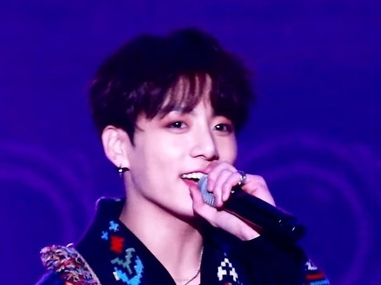 Чонгук из BTS попросил фанатов дождаться его из армии