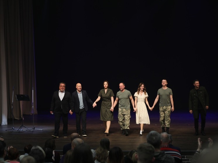 В Десногорске состоялся показ спектакля «Люди А на службе Отечеству»