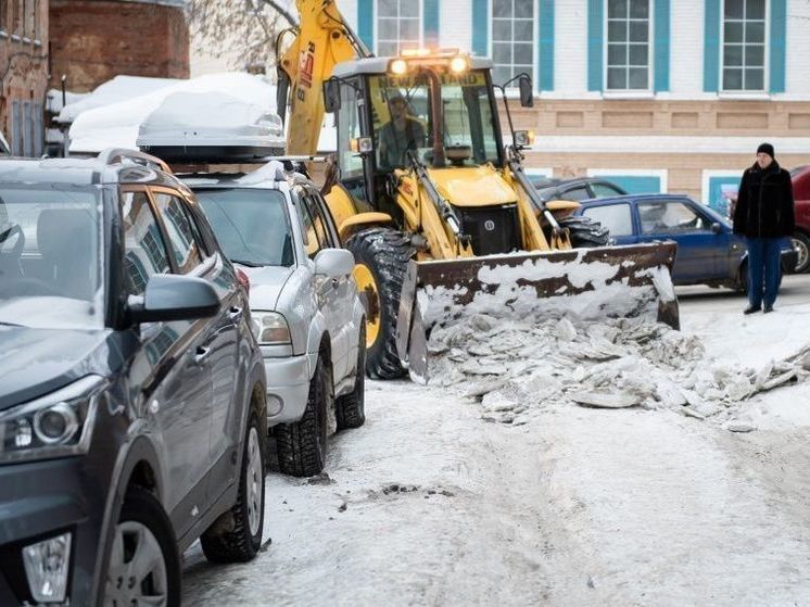 Кировским УК напомнил о необходимости уборки снега вовремя