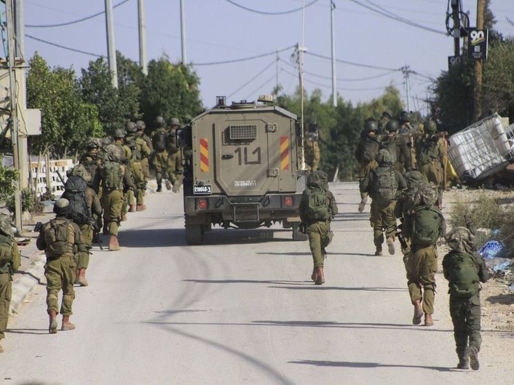 Израиль сбросил листовки над Газой с требованием к местным жителям