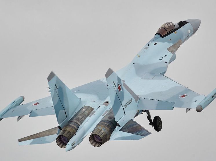 Минобороны РФ получило партию истребителей Су-35С